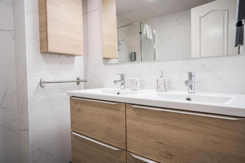 Apartamento Centrico Frente Villa Oniria Granada Dış mekan fotoğraf